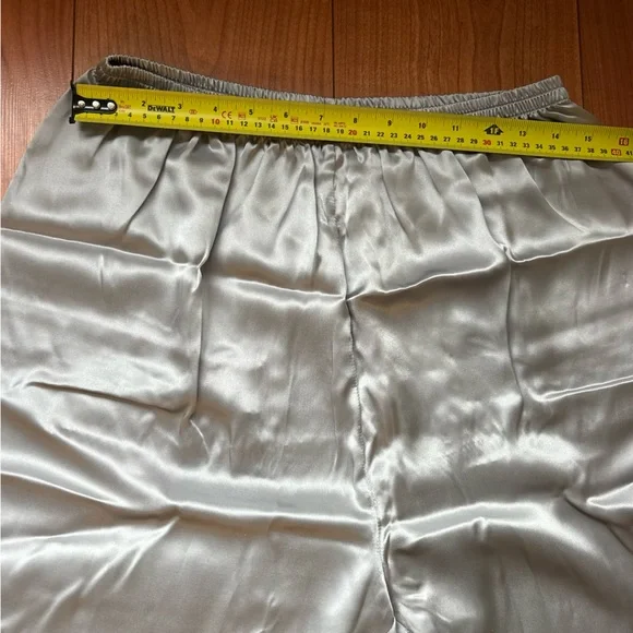 Silver 100% Silk Pyjamas - Picture 7 of 8